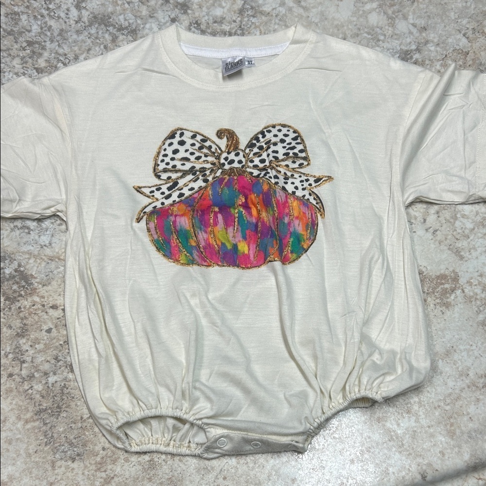 Simpli Blanks Oversized tshirt bubble with Colorful Pumpkin Design